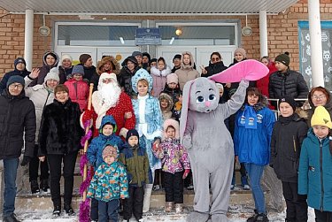 Депутат вручил подарки